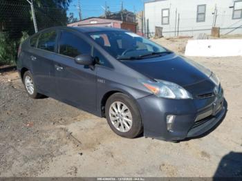  Salvage Toyota Prius
