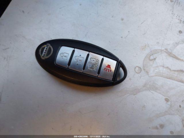 Nissan LEAF S Image 5