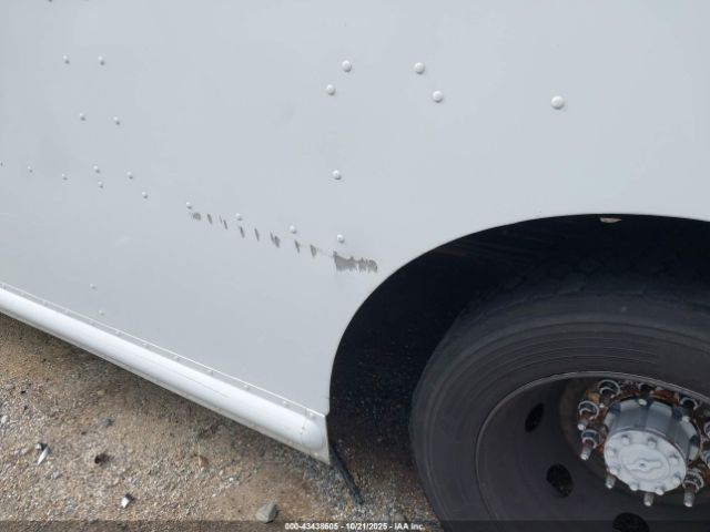 Workhorse Custom Cha Commercial Chassis W42 Image 8