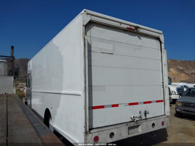 Workhorse Custom Cha Commercial Chassis W42 Image 6