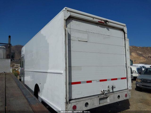 Workhorse Custom Cha Commercial Chassis W42 Image 6