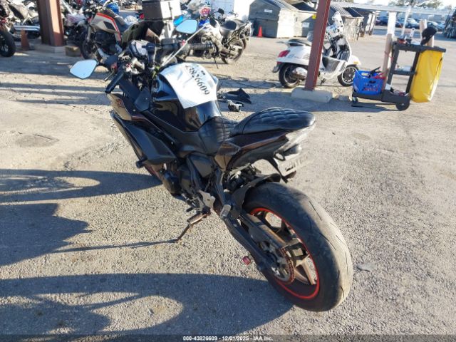 Kawasaki Ex650 J Image 3