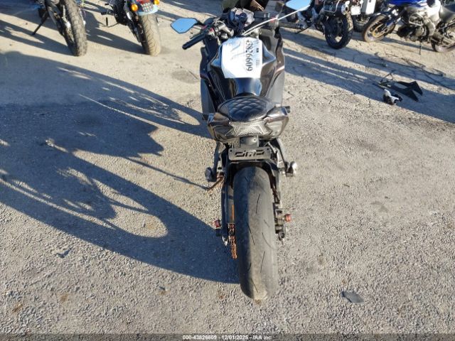 Kawasaki Ex650 J Image 14