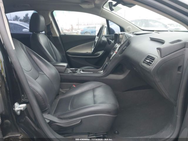 Chevrolet Volt Image 3