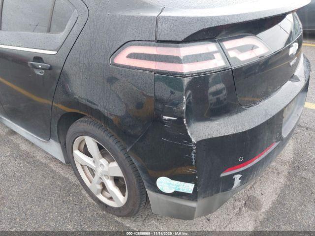 Chevrolet Volt Image 4