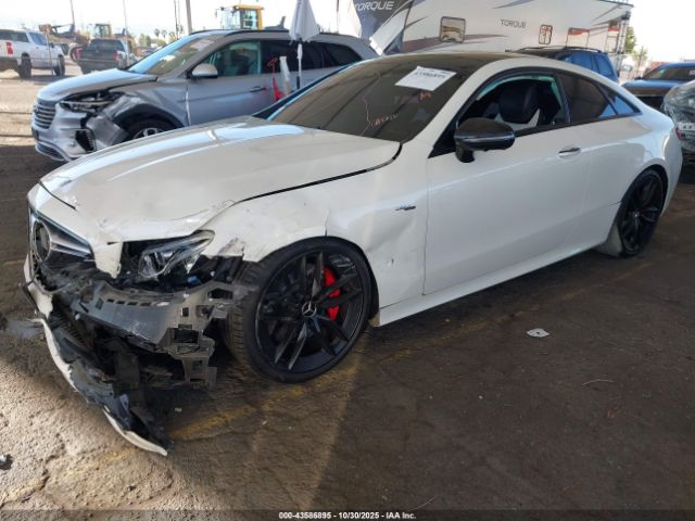 Mercedes-Benz E-Class 4matic Image 3