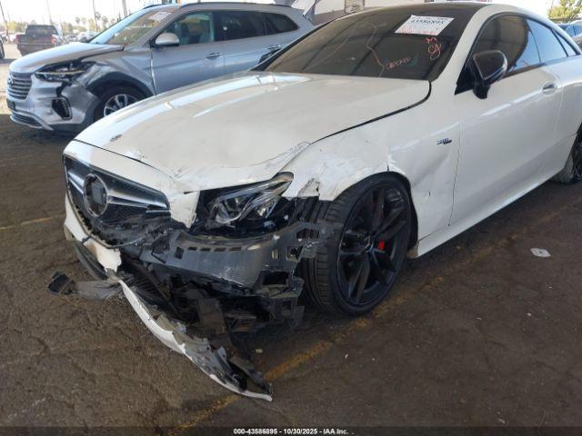 Mercedes-Benz E-Class 4matic Image 8