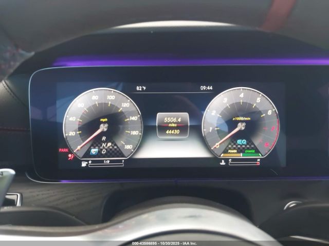 Mercedes-Benz E-Class 4matic Image 9