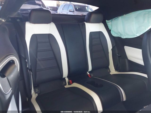 Mercedes-Benz E-Class 4matic Image 4