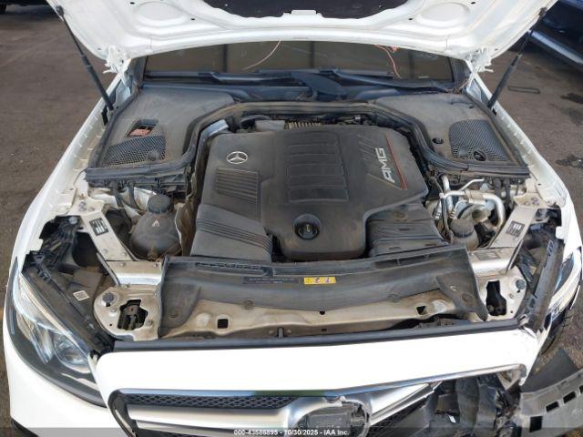 Mercedes-Benz E-Class 4matic Image 5
