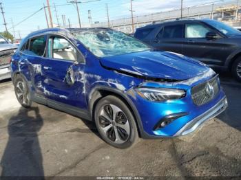  Salvage Mercedes-Benz GLA