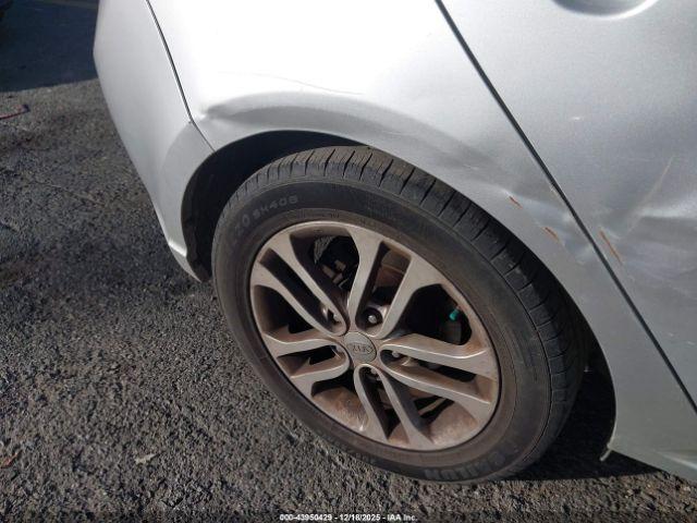 Kia Forte Ex Image 12