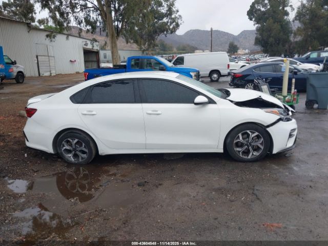 Kia Forte Lxs Image 15