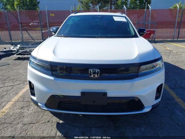 Honda Prologue Touring Image 8