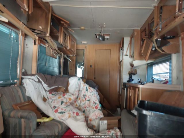 Rally Econoline Image 4