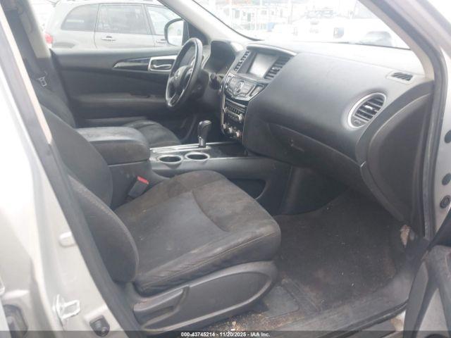 Nissan Pathfinder Sv Image 11