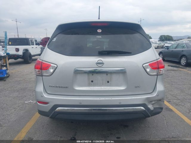 Nissan Pathfinder Sv Image 16