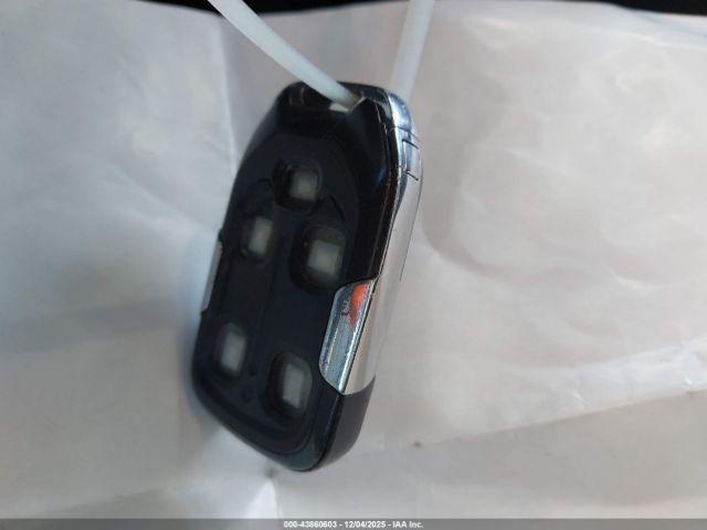 Chevrolet Silverado 1500 2wd  Short Bed Rst Image 7