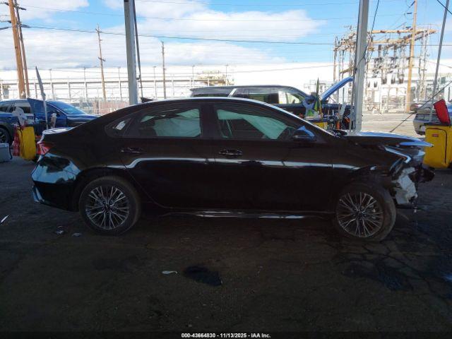 Kia Forte Gt-line Image 8