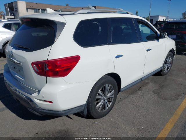 Nissan Pathfinder S 2wd Image 3