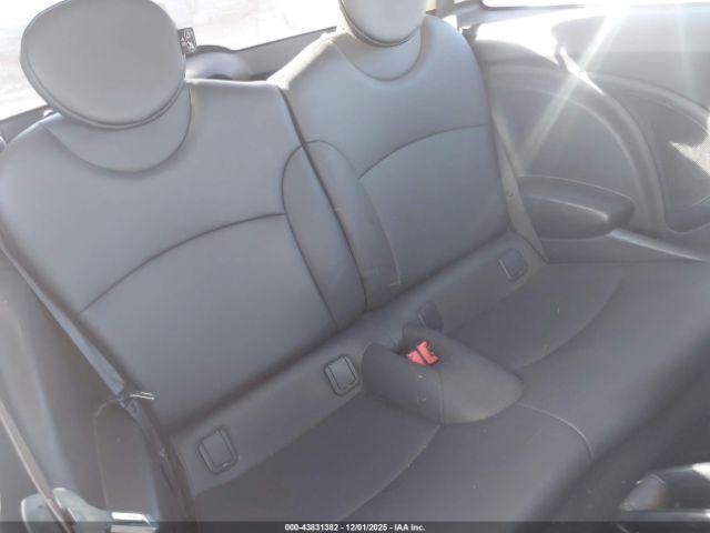 MINI Cooper Image 10