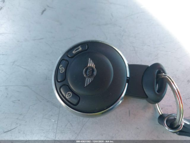 MINI Cooper Image 12