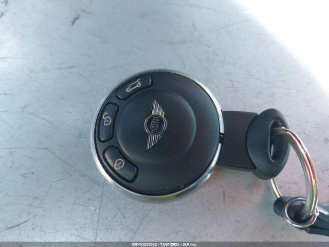 MINI Cooper Image 12