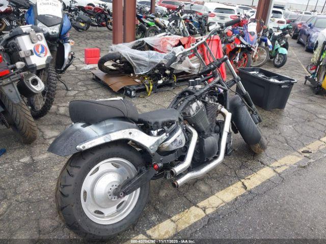 Suzuki Vl1500 Image 10