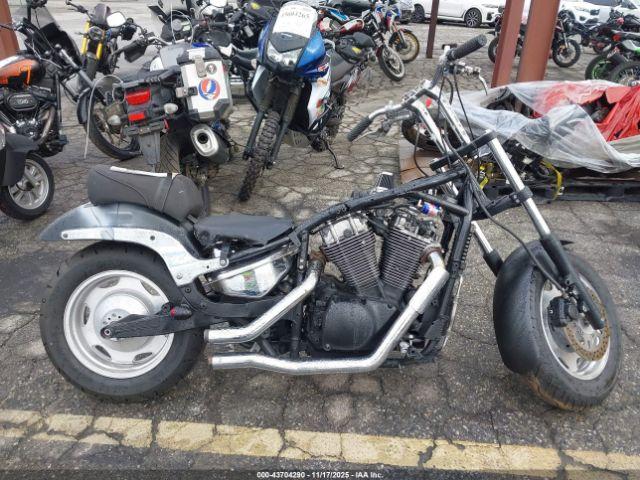 Suzuki Vl1500 Image 19