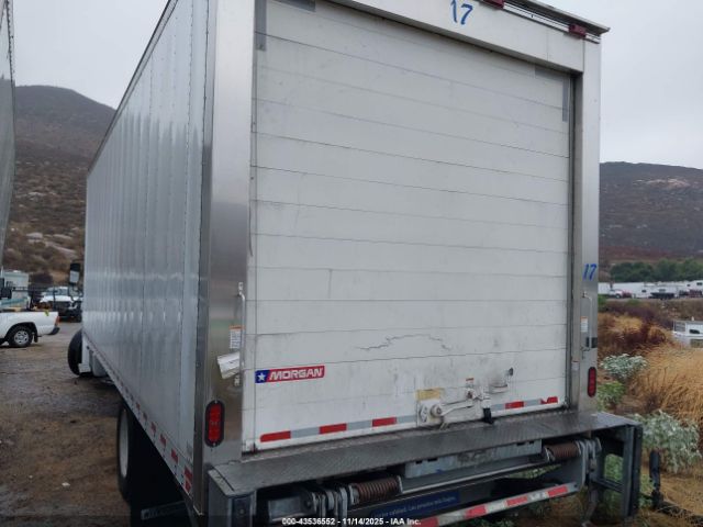 Freightliner M2 106 Image 18