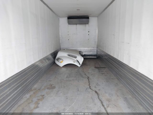 Freightliner M2 106 Image 12