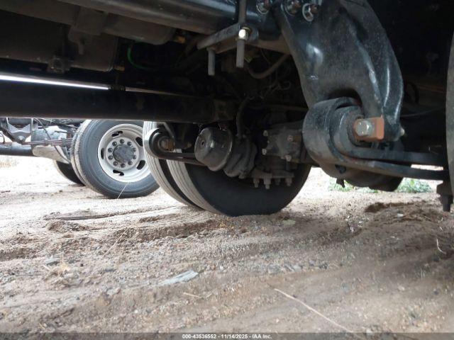 Freightliner M2 106 Image 7