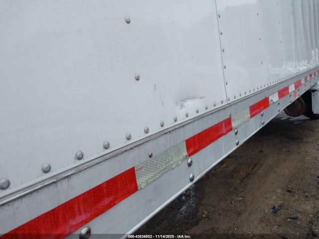 Freightliner M2 106 Image 10