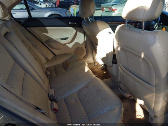 Acura TSX Image 13