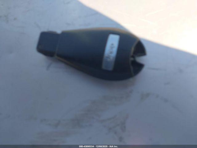 Jeep Commander Sport Image 10