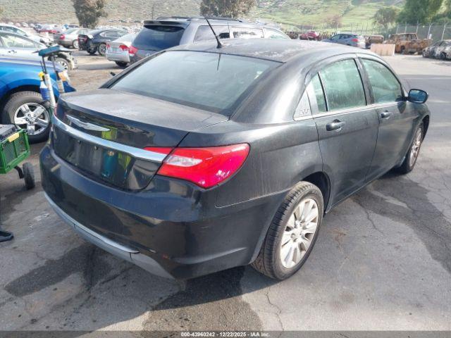 Chrysler 200 Lx Image 9