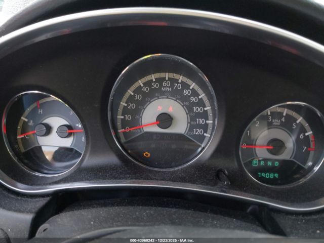 Chrysler 200 Lx Image 4