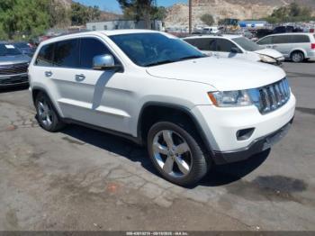  Salvage Jeep Grand Cherokee