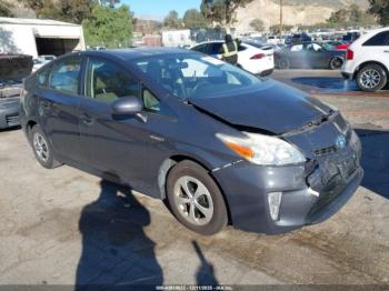  Salvage Toyota Prius