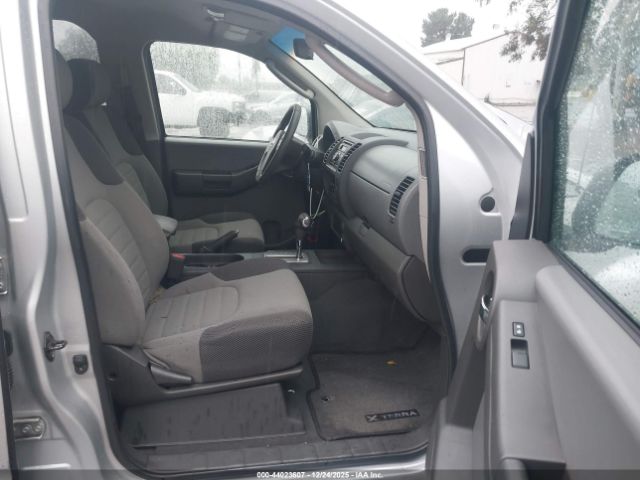 Nissan Xterra S Image 2