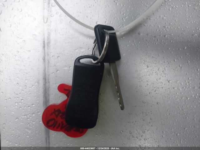 Nissan Xterra S Image 10