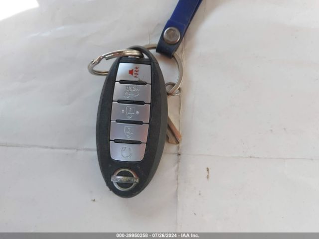 Nissan Pathfinder Platinum 2wd Image 11