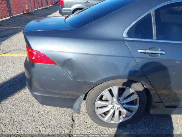 Acura TSX Image 13