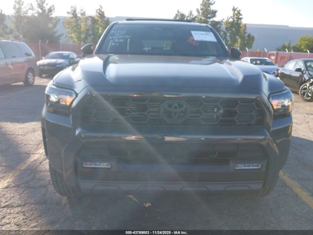 Toyota 4Runner Trd Off Road Premium Image 6