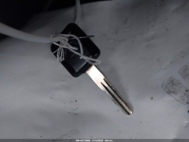 Nissan Versa 1.6 S Image 17