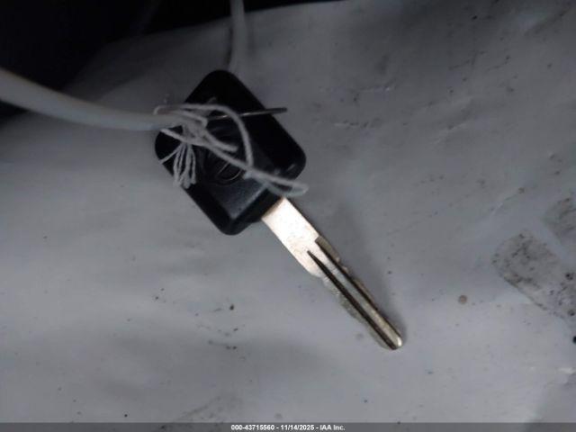 Nissan Versa 1.6 S Image 17