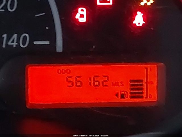 Nissan Versa 1.6 S Image 6