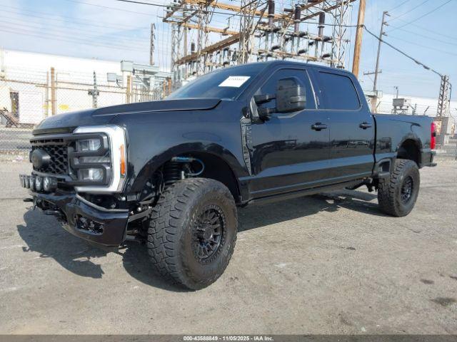 Ford F-250 Lariat Image 10