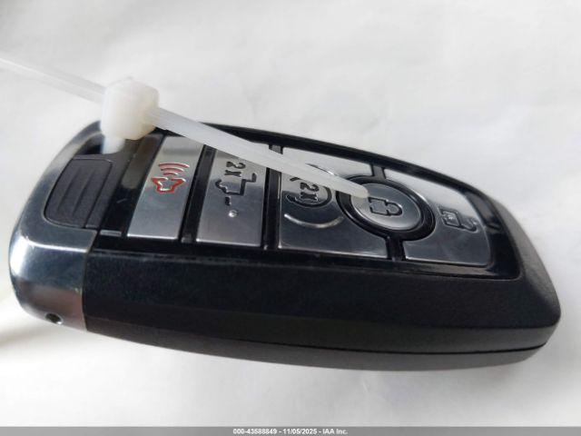 Ford F-250 Lariat Image 15