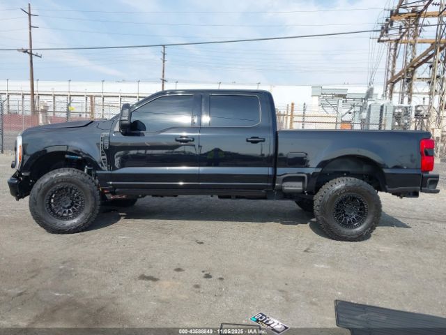 Ford F-250 Lariat Image 4